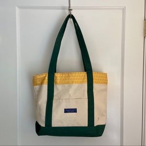 Vineyard vines tote—perfect for beach